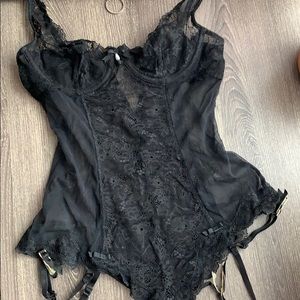 Black lace VS teddy with garter